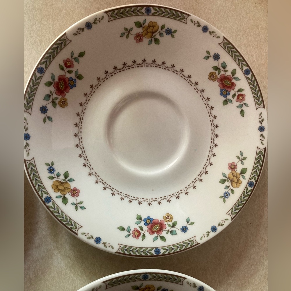 Royal Doulton Kingswood China 4 cup saucers. - Picture 4 of 7